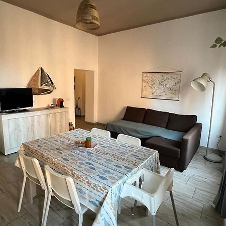 דירות פיומבינו Casa Azzurra מראה חיצוני תמונה